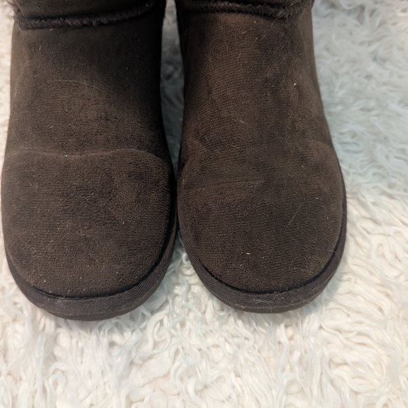 Women's Faux-Fur Suede Winter Boots - Dark Army Green - Picture 6 of 8